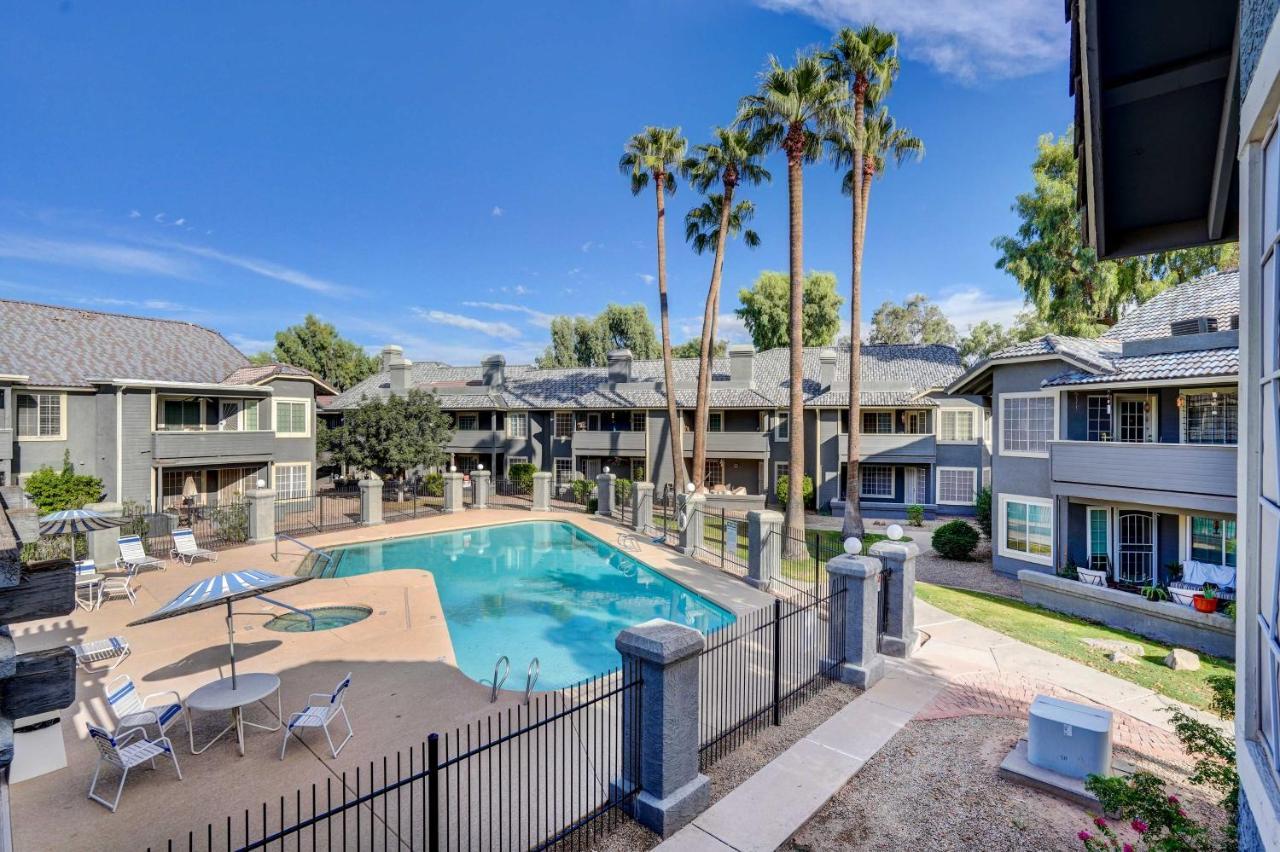 Pet-Friendly Condo With Pool About 7 Mi To Dtwn Chandler Exterior photo